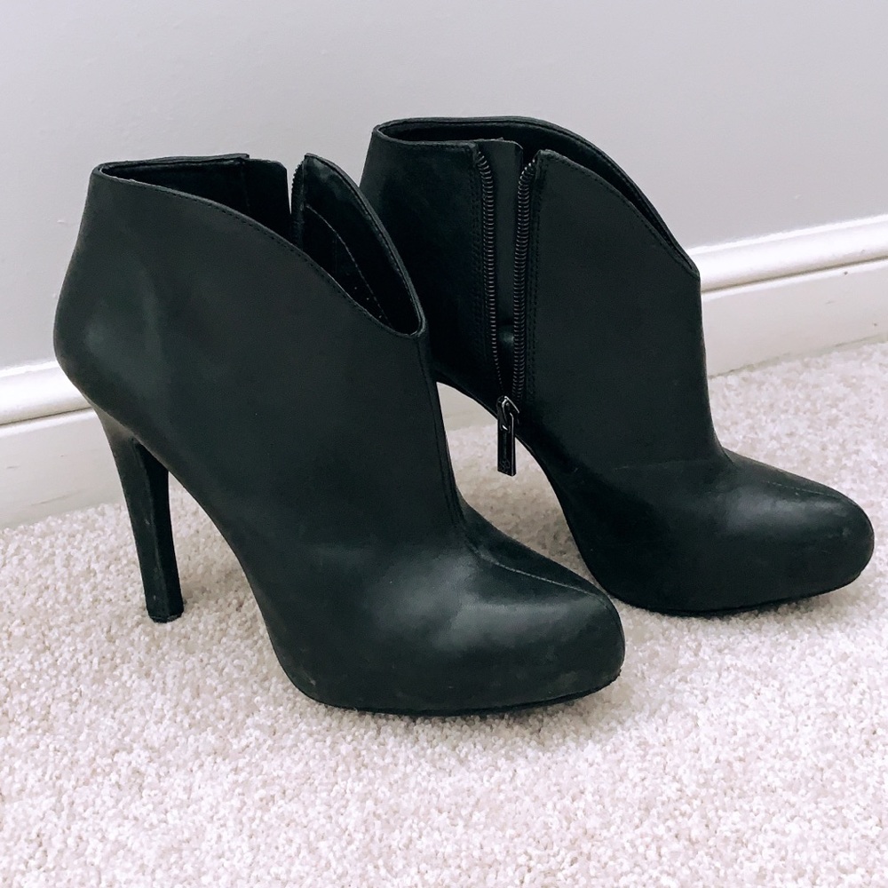 Jessica Simpson Black Leather Booties